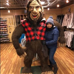 Meet your Posher, Edith